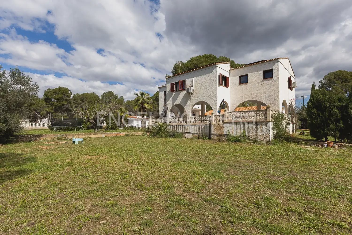 6 slaapkamer Villa te koop in Betera met zwembad garage - € 580.000 (Ref: 9965749)