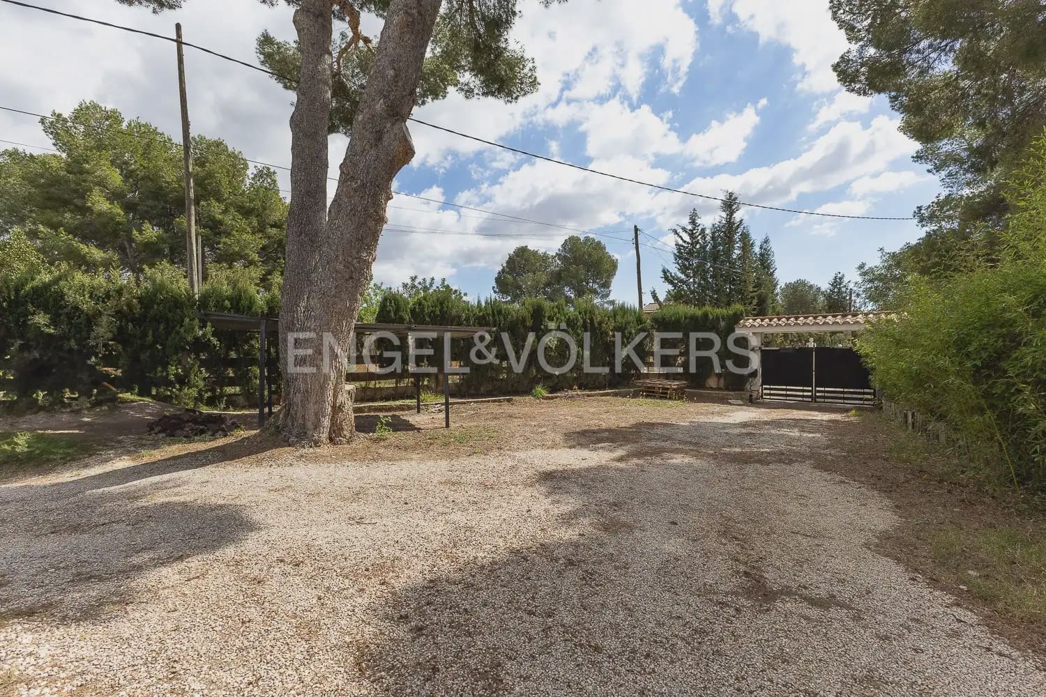 6 slaapkamer Villa te koop in Betera met zwembad garage - € 580.000 (Ref: 9965749)