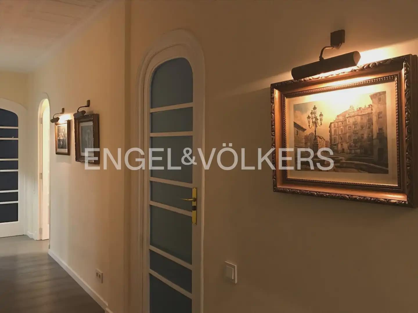6 slaapkamer Flat te huur in Valencia stad - € 4.000 (Ref: 9965841)