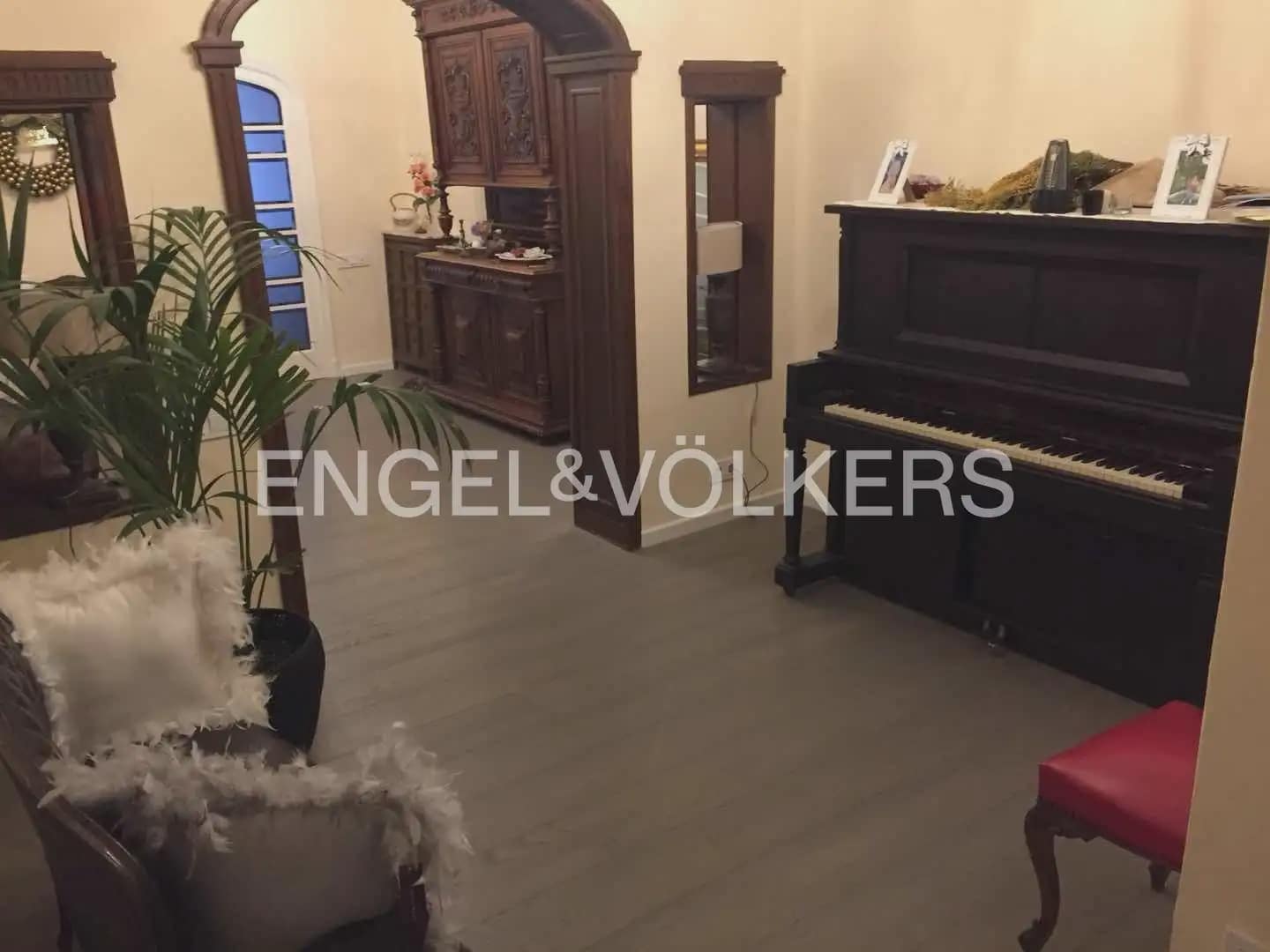 6 slaapkamer Flat te huur in Valencia stad - € 4.000 (Ref: 9965841)