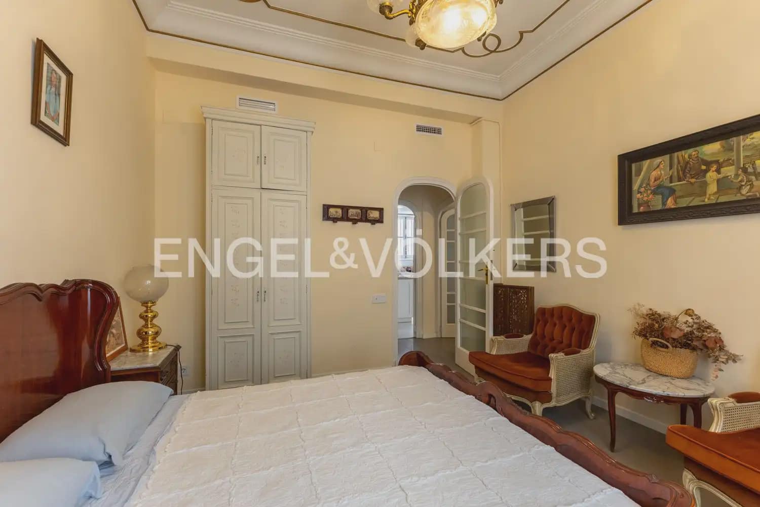 5 slaapkamer Flat te huur in Valencia stad - € 4.000 (Ref: 9965841)