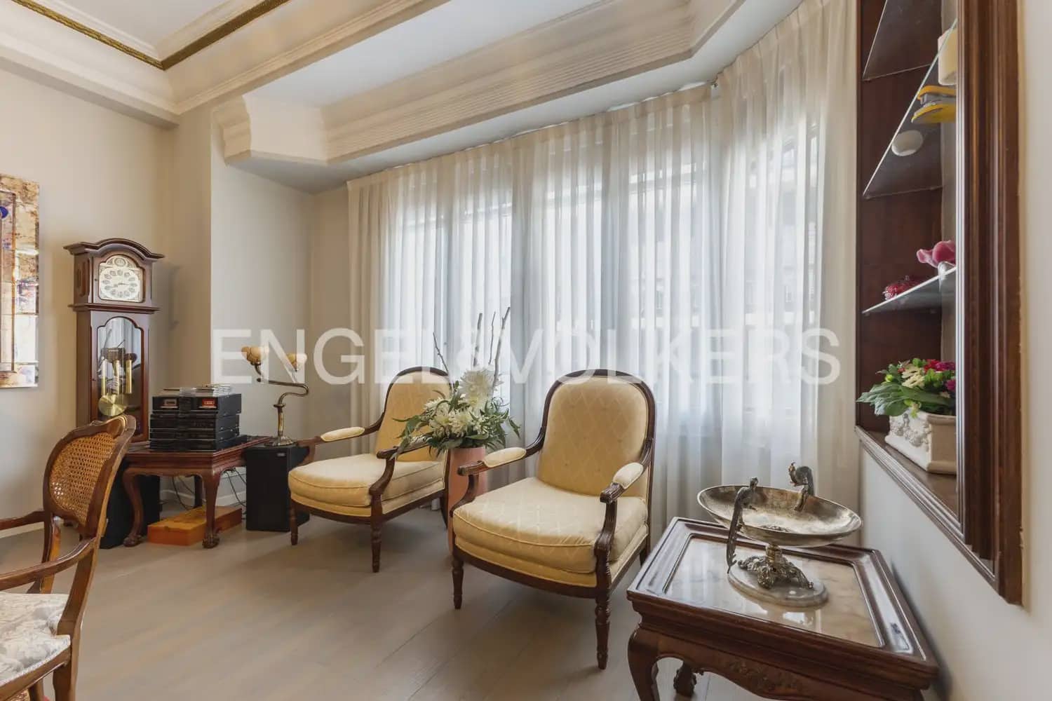 5 slaapkamer Flat te huur in Valencia stad - € 4.000 (Ref: 9965841)