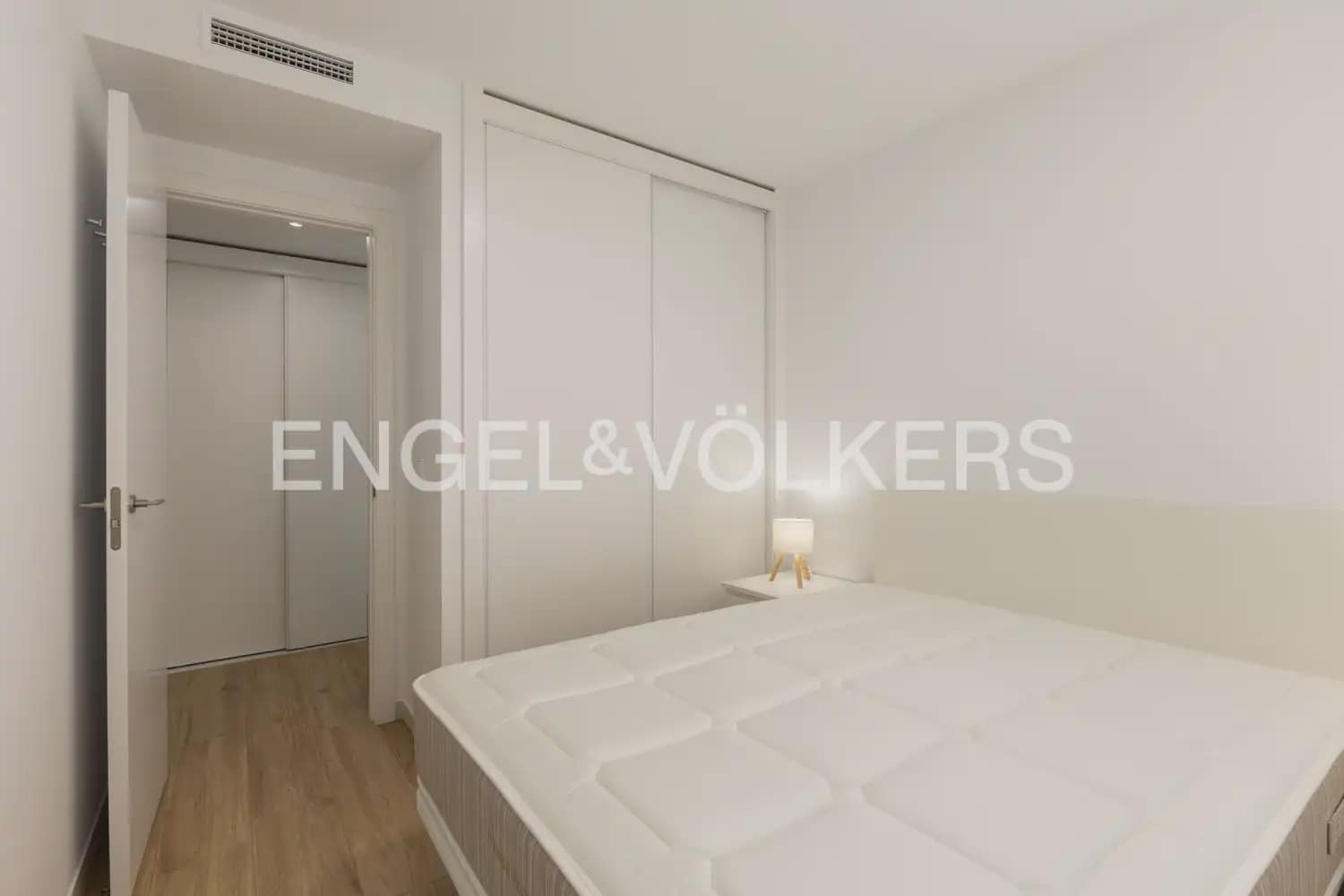 3 quarto Apartamento para arrendar em Javea / Xabia com piscina garagem - 8 000 € (Ref: 9965845)