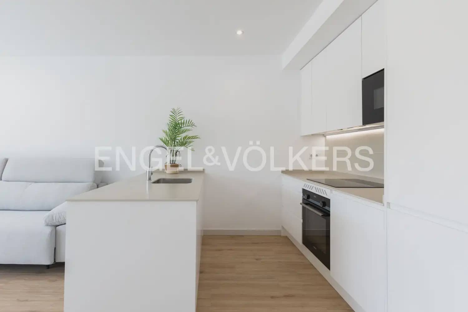3 quarto Apartamento para arrendar em Javea / Xabia com piscina garagem - 8 000 € (Ref: 9965845)
