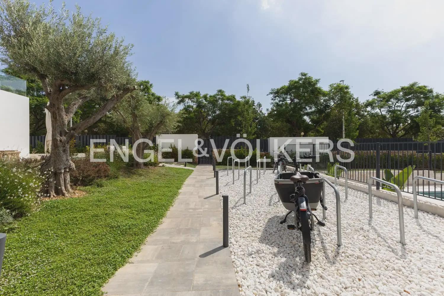 3 quarto Apartamento para arrendar em Javea / Xabia com piscina garagem - 8 000 € (Ref: 9965845)