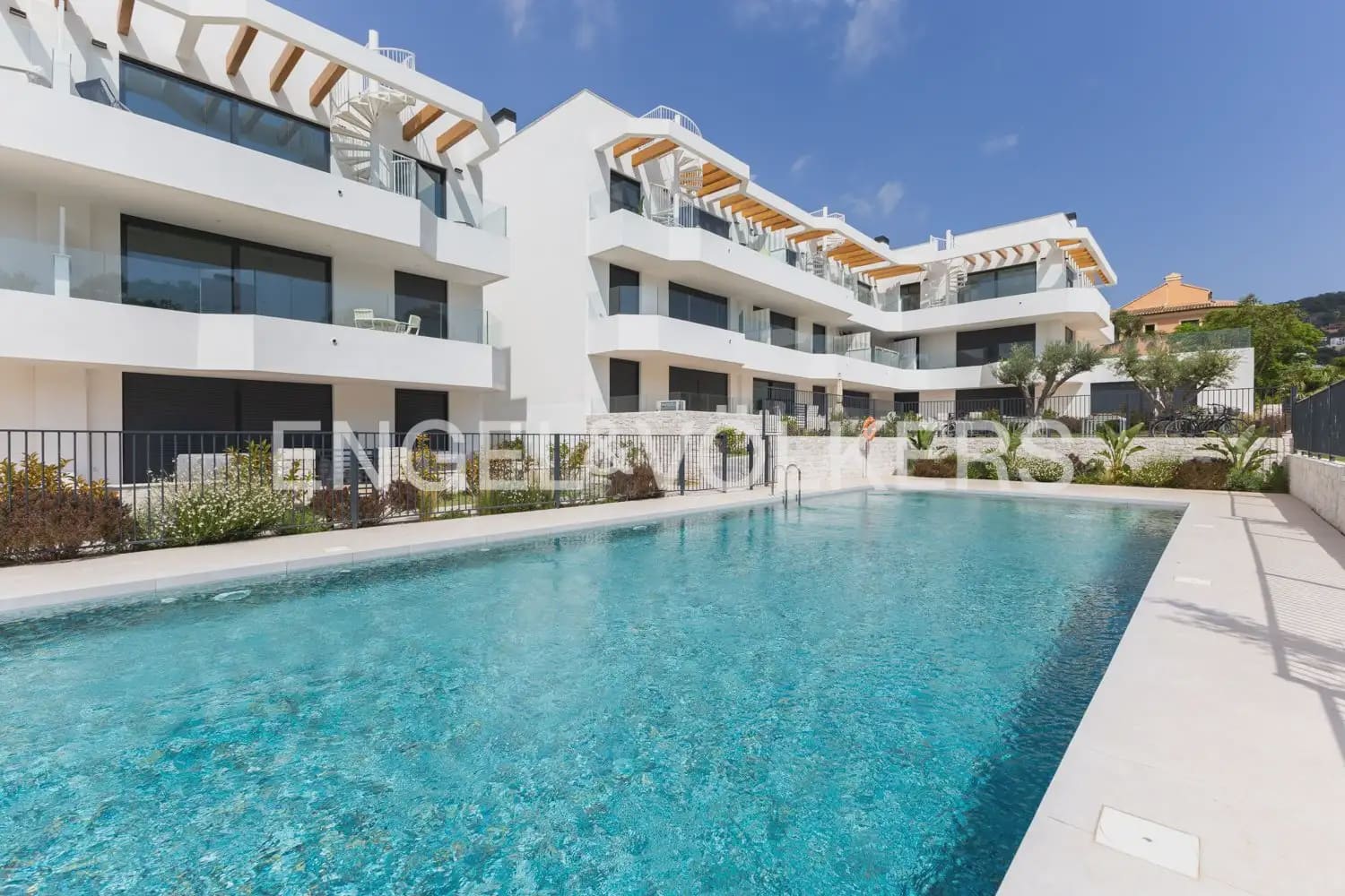 3 quarto Apartamento para arrendar em Javea / Xabia com piscina garagem - 8 000 € (Ref: 9965845)