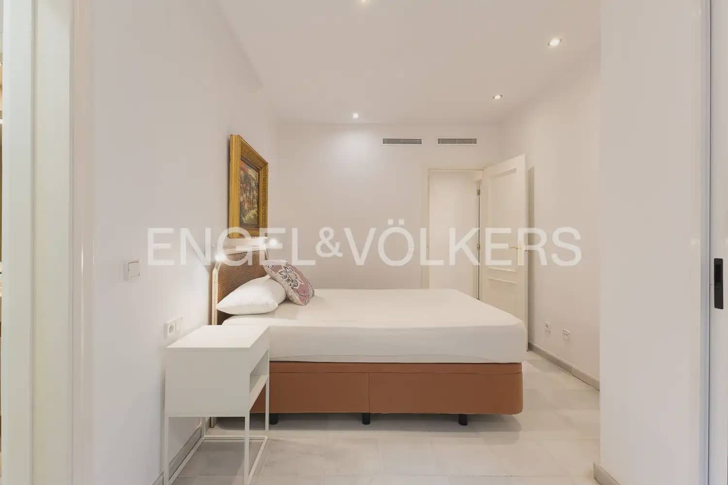 Piso de 3 habitaciones en València ciudad en alquiler - 3.200 € (Ref: 9965920)