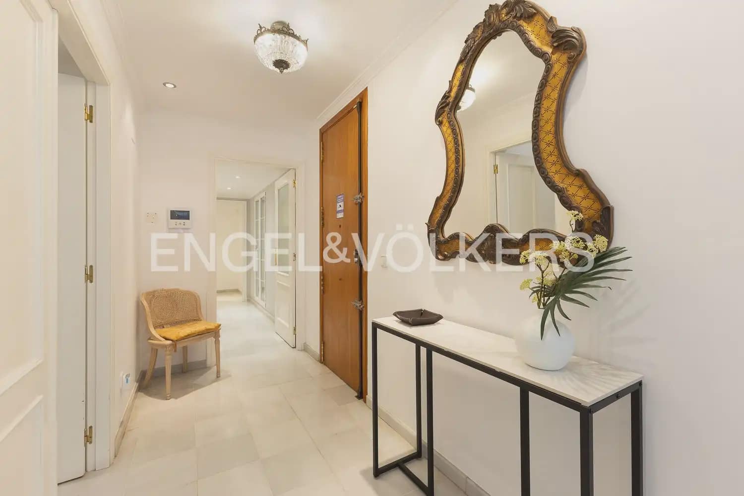 Piso de 3 habitaciones en València ciudad en alquiler - 3.200 € (Ref: 9965920)