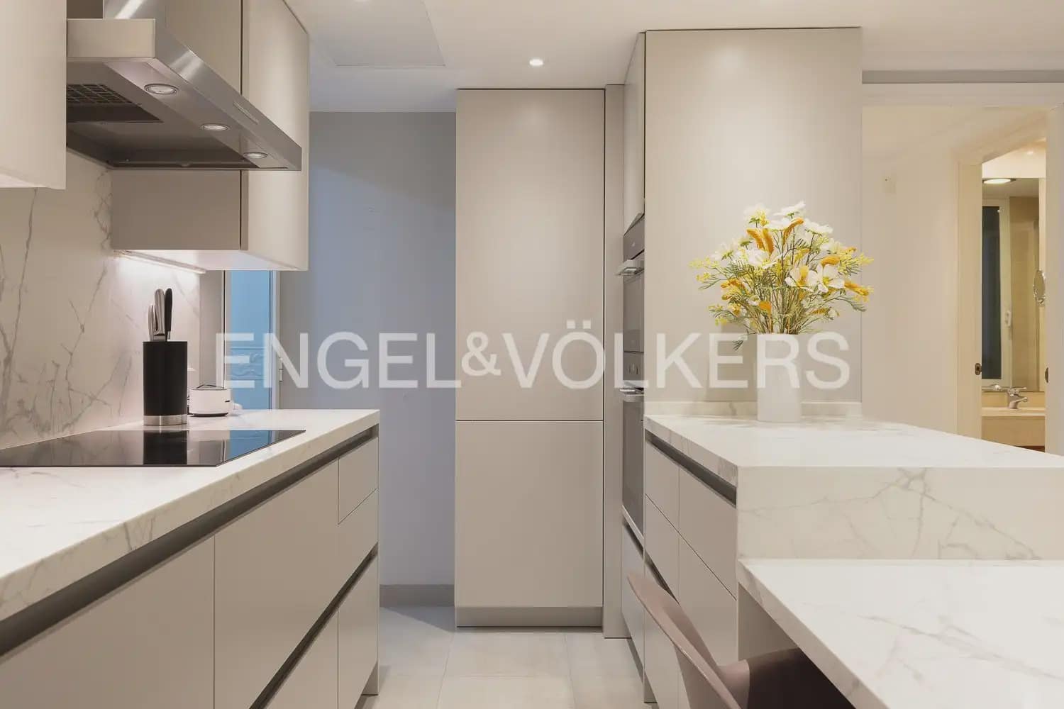 Piso de 3 habitaciones en València ciudad en alquiler - 3.200 € (Ref: 9965920)