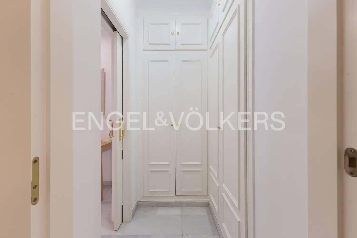 Piso de 3 habitaciones en València ciudad en alquiler - 3.200 € (Ref: 9965920)