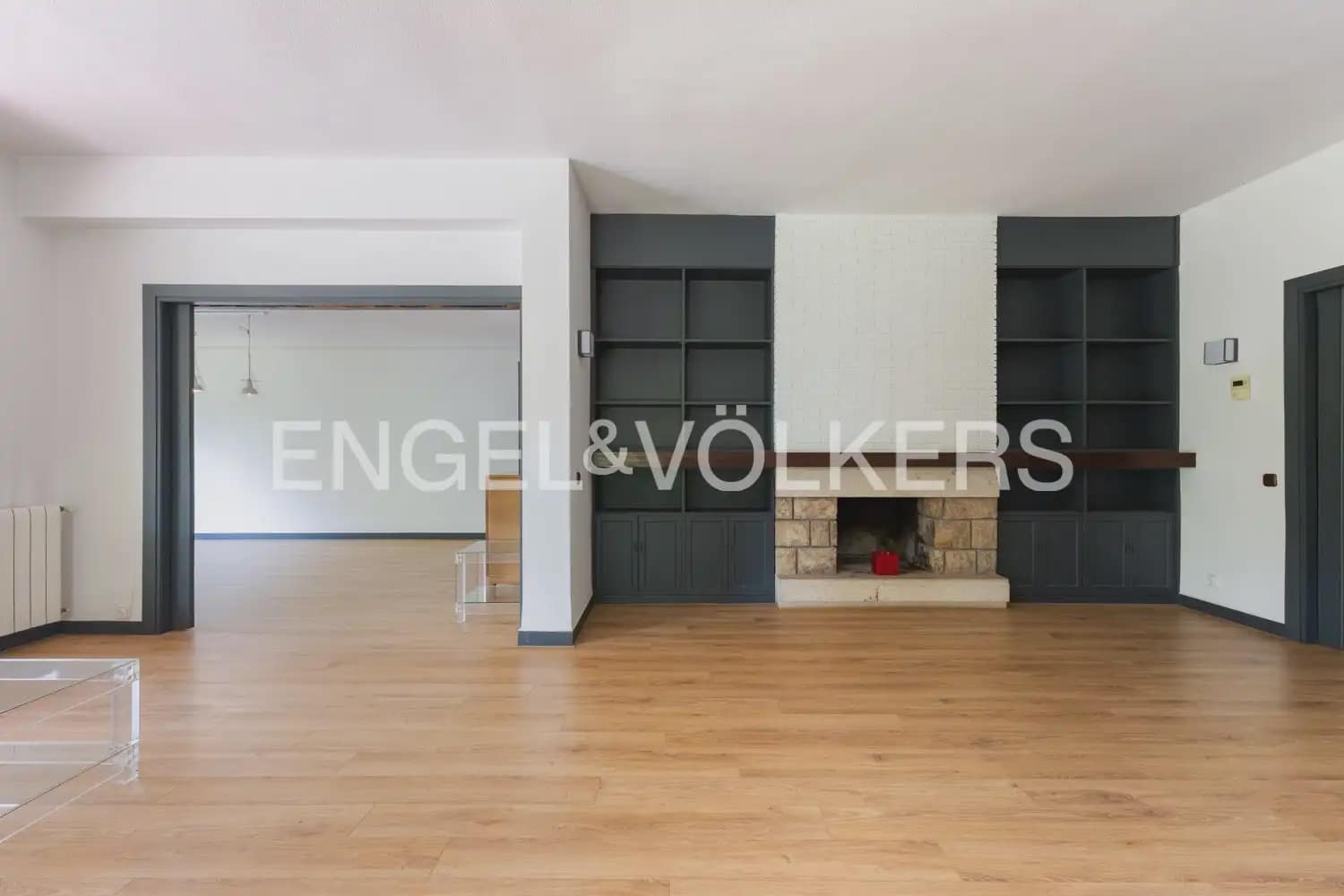5 bedroom Villa for rent in Rocafort with pool garage - € 4,500 (Ref: 9966240)