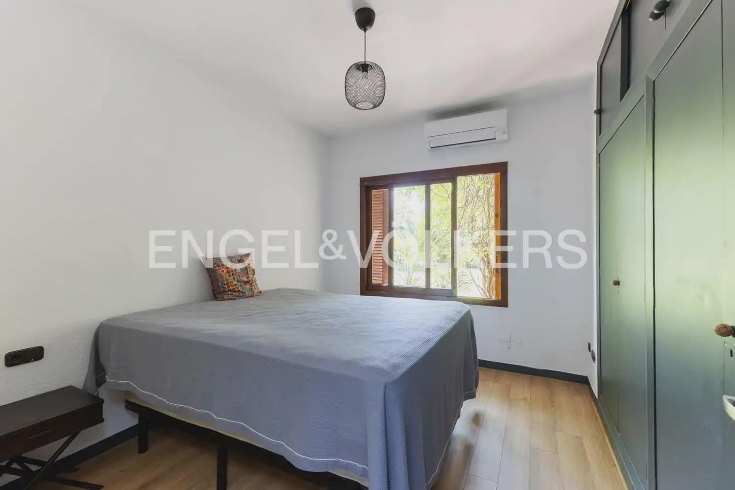 5 bedroom Villa for rent in Rocafort with pool garage - € 4,500 (Ref: 9966240)