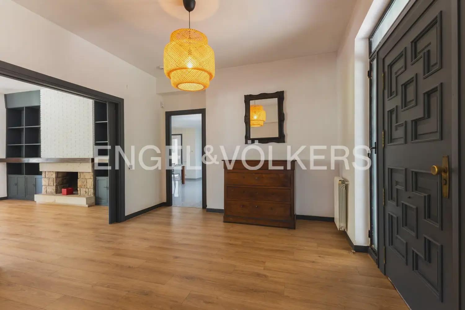 5 bedroom Villa for rent in Rocafort with pool garage - € 4,500 (Ref: 9966240)