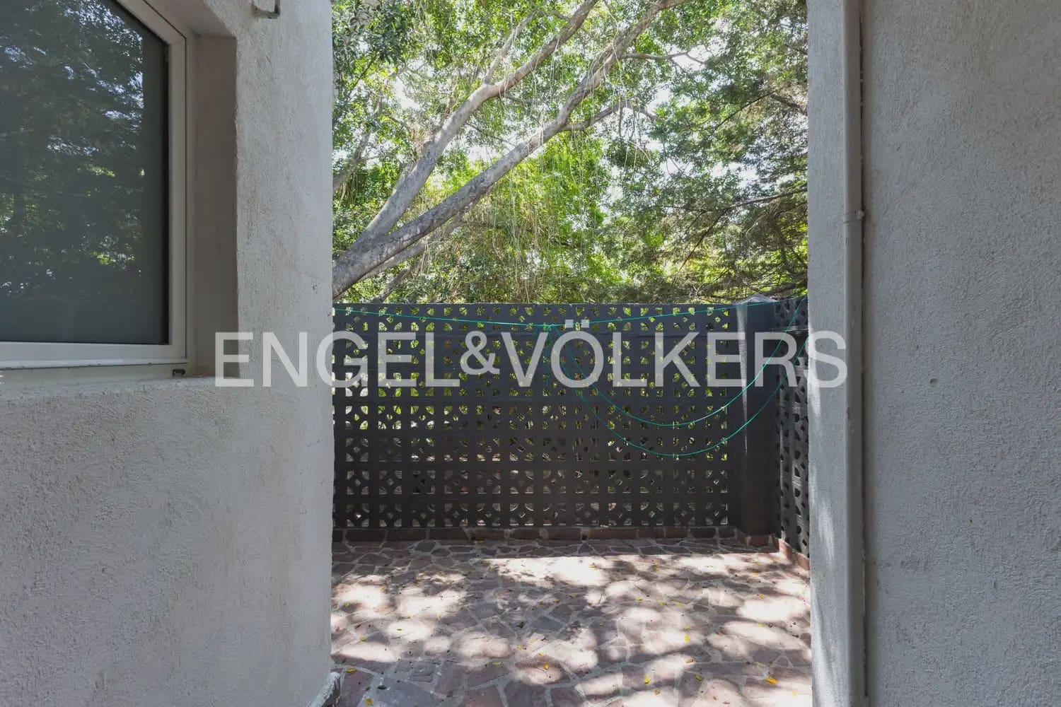 5 bedroom Villa for rent in Rocafort with pool garage - € 4,500 (Ref: 9966240)