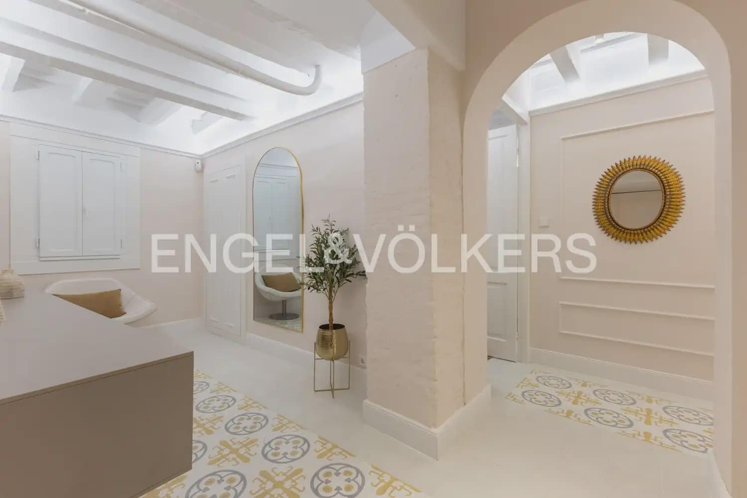 4 Zimmer Wohnung zu vermieten in Valencia Stadt - 3.500 € (Ref: 9968629)