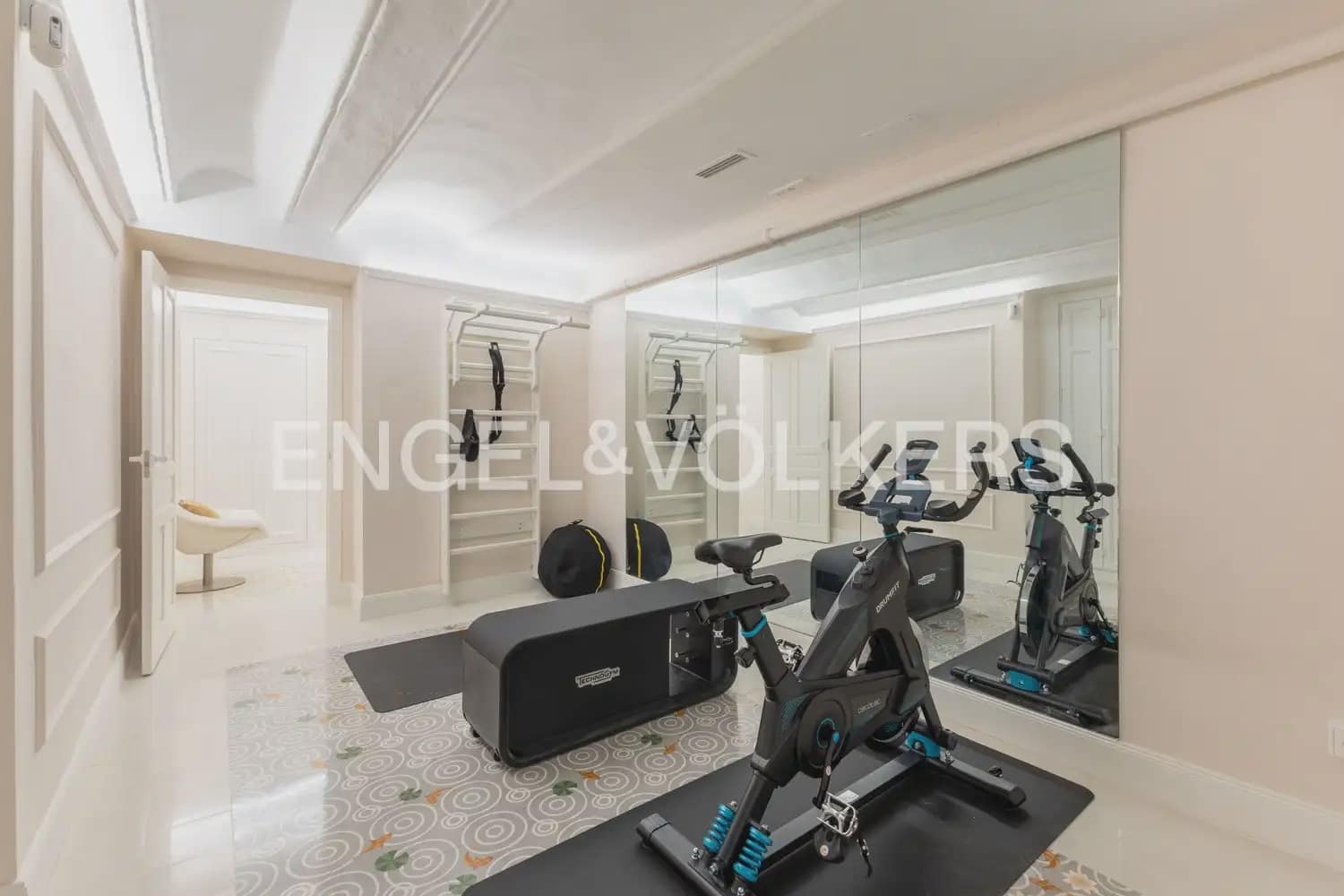 4 Zimmer Wohnung zu vermieten in Valencia Stadt - 3.500 € (Ref: 9968629)