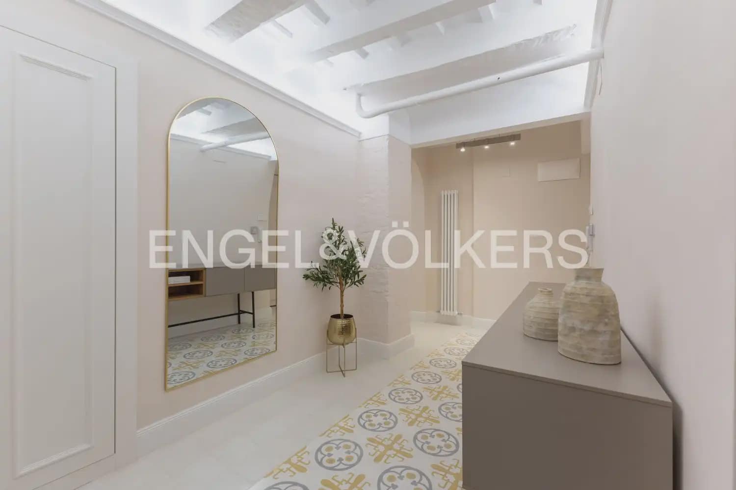 4 Zimmer Wohnung zu vermieten in Valencia Stadt - 3.500 € (Ref: 9968629)