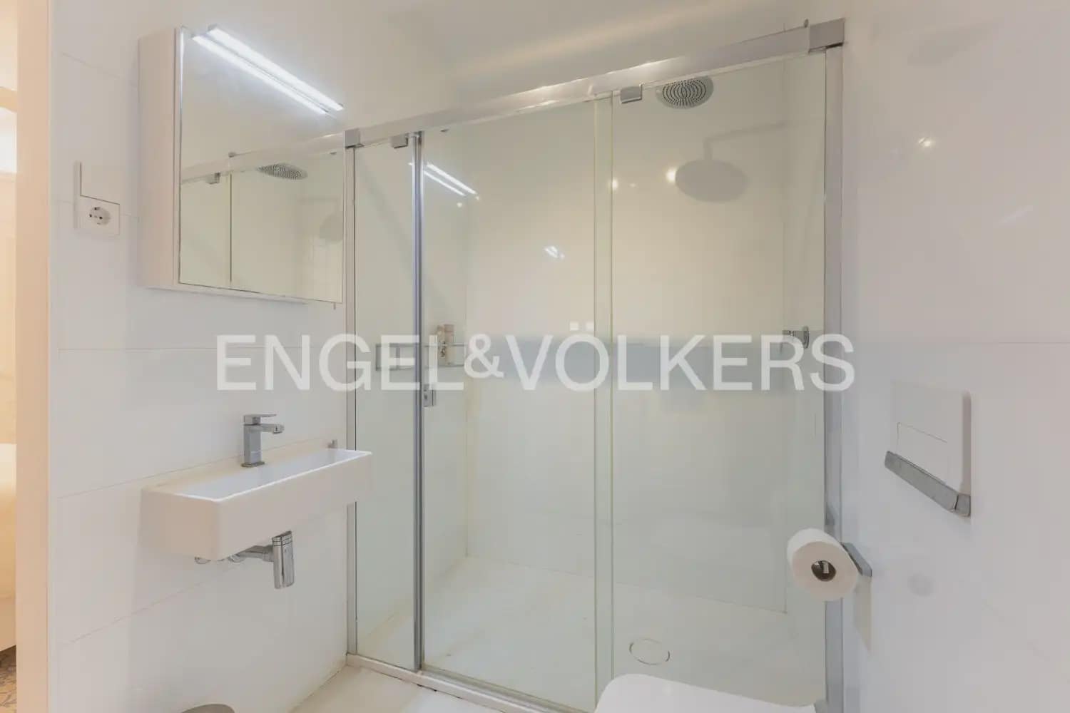 4 Zimmer Wohnung zu vermieten in Valencia Stadt - 3.500 € (Ref: 9968629)