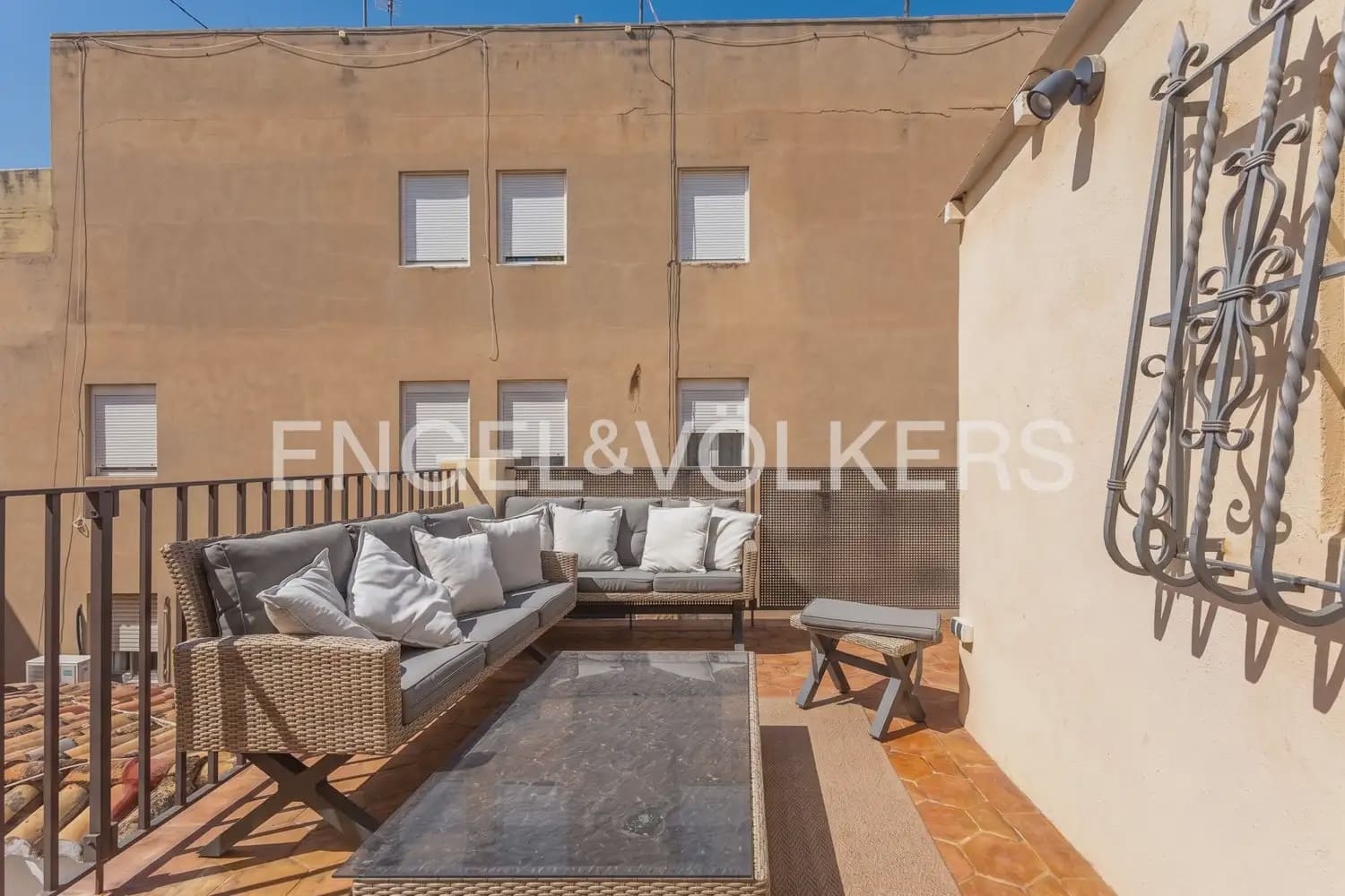 4 Zimmer Wohnung zu vermieten in Valencia Stadt - 3.500 € (Ref: 9968629)