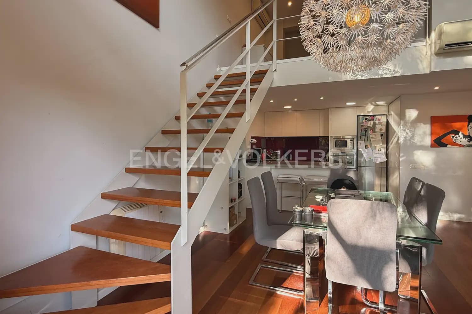 1 bedroom Flat for rent in Paterna with pool garage - € 1,400 (Ref: 9968631)