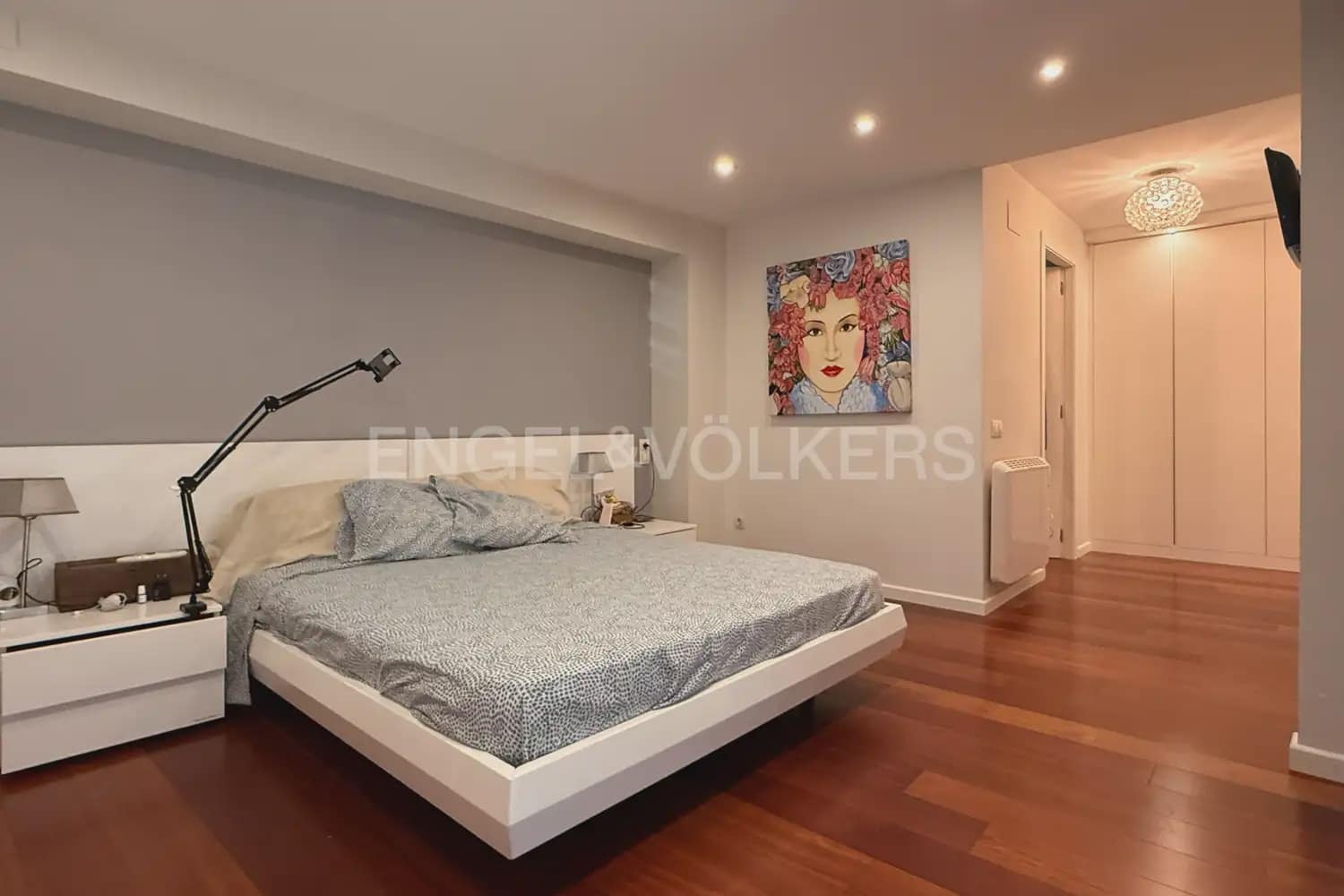 1 bedroom Flat for rent in Paterna with pool garage - € 1,400 (Ref: 9968631)