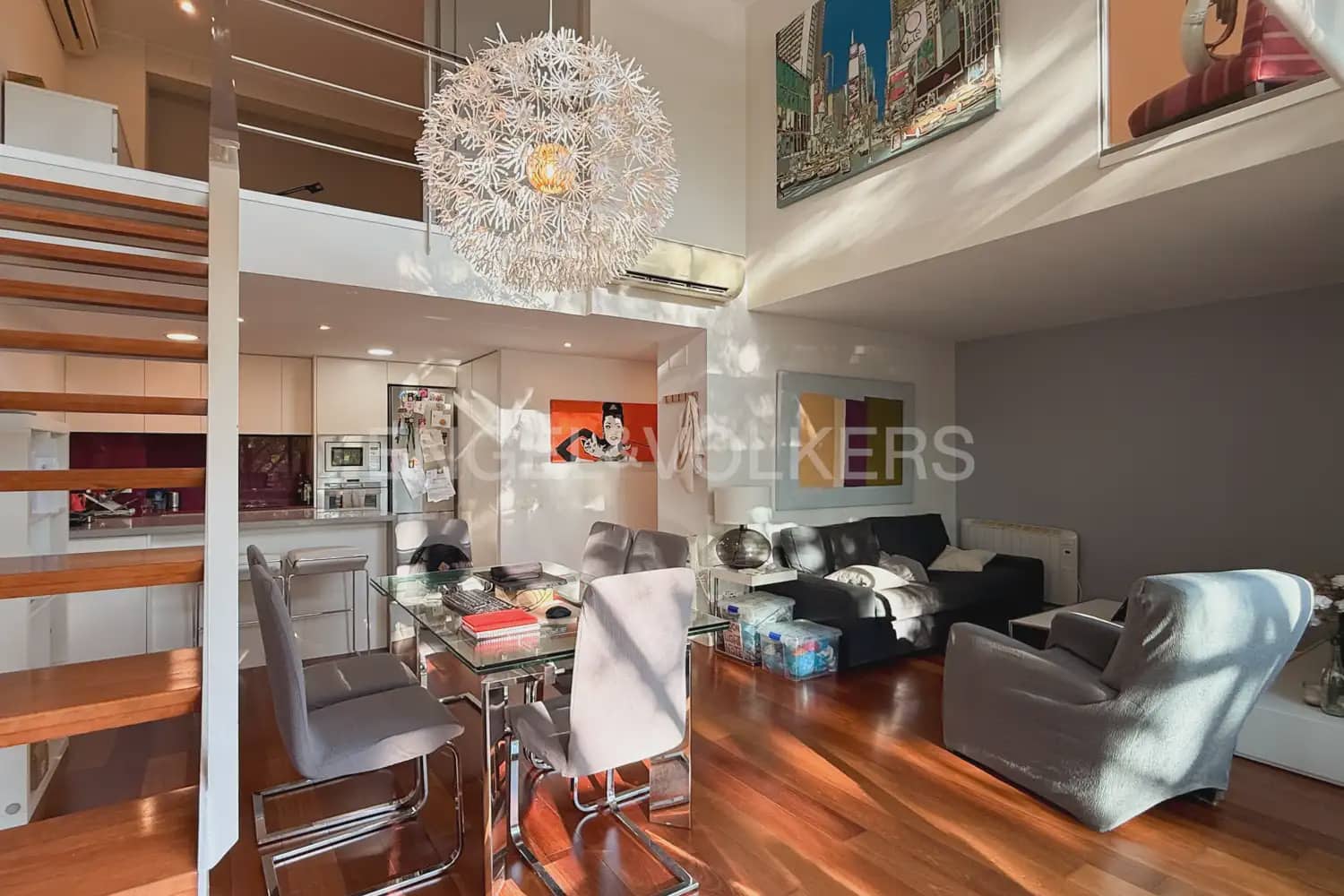 1 bedroom Flat for rent in Paterna with pool garage - € 1,400 (Ref: 9968631)