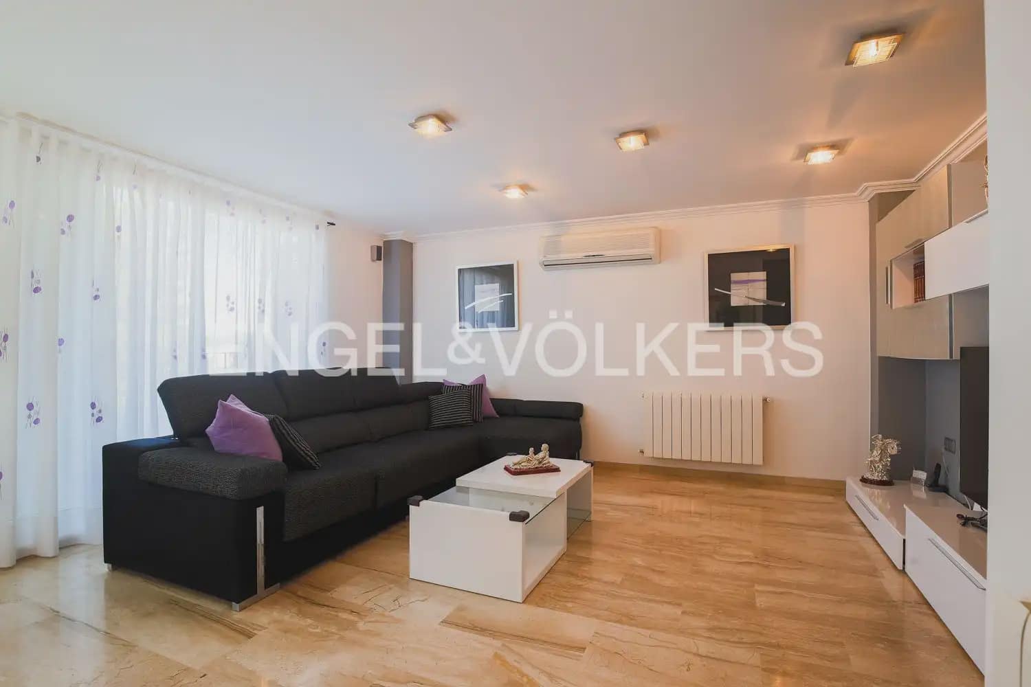 4 soverom Villa til salgs i Riba-roja de Turia med garasje - € 450 000 (Ref: 9968632)