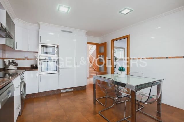 4 soverom Villa til salgs i Riba-roja de Túria med garasje - € 450 000 (Ref: 9968632)