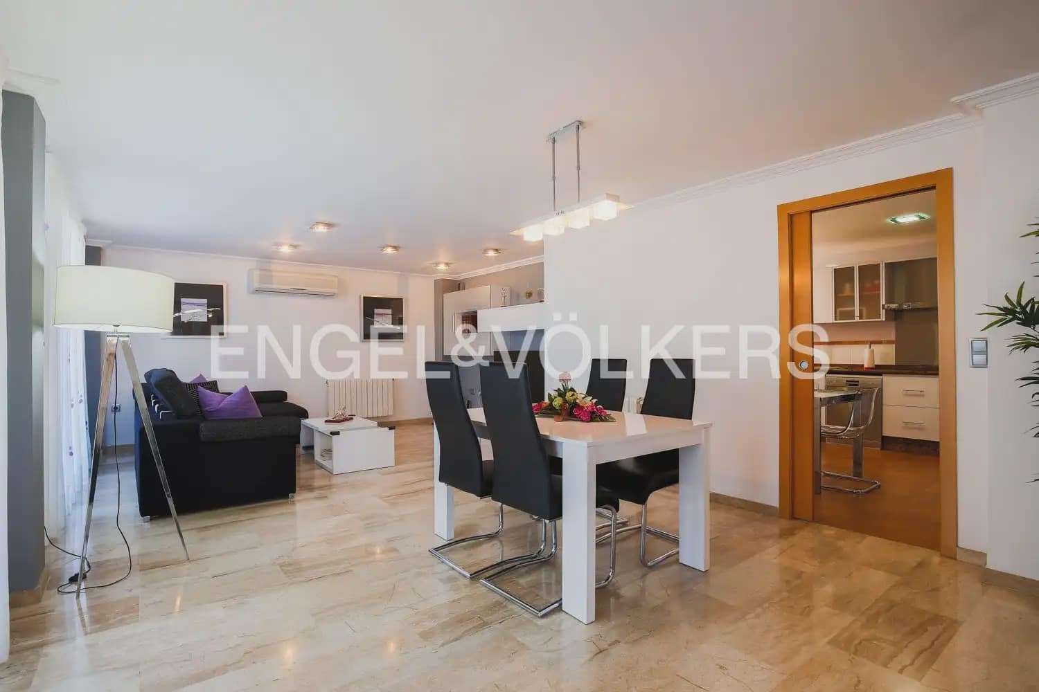 4 soverom Villa til salgs i Riba-roja de Turia med garasje - € 450 000 (Ref: 9968632)