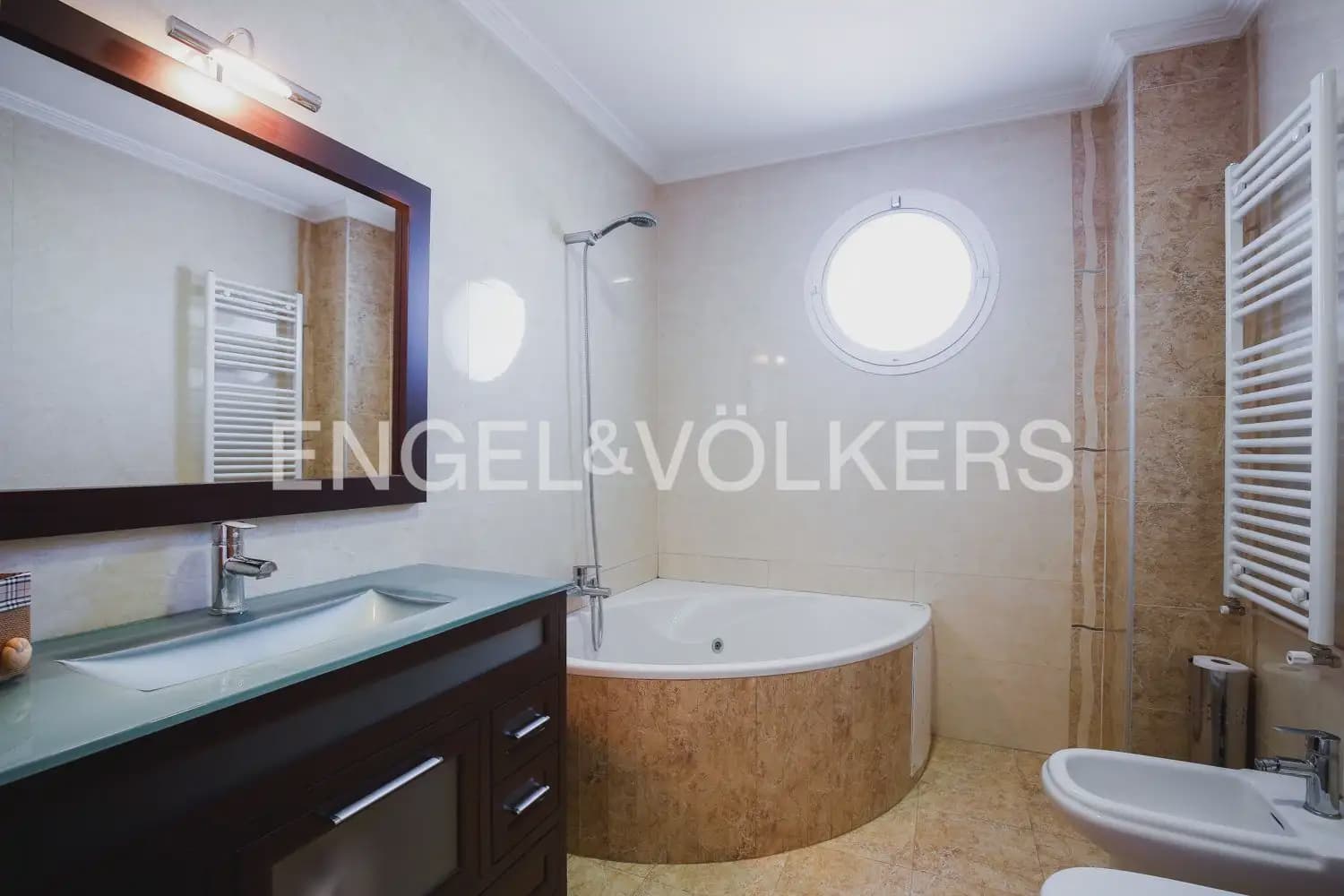 4 soverom Villa til salgs i Riba-roja de Turia med garasje - € 450 000 (Ref: 9968632)