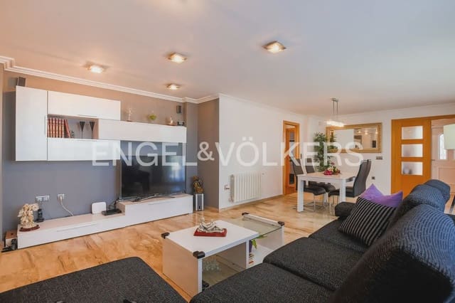 4 soverom Villa til salgs i Riba-roja de Túria med garasje - € 450 000 (Ref: 9968632)
