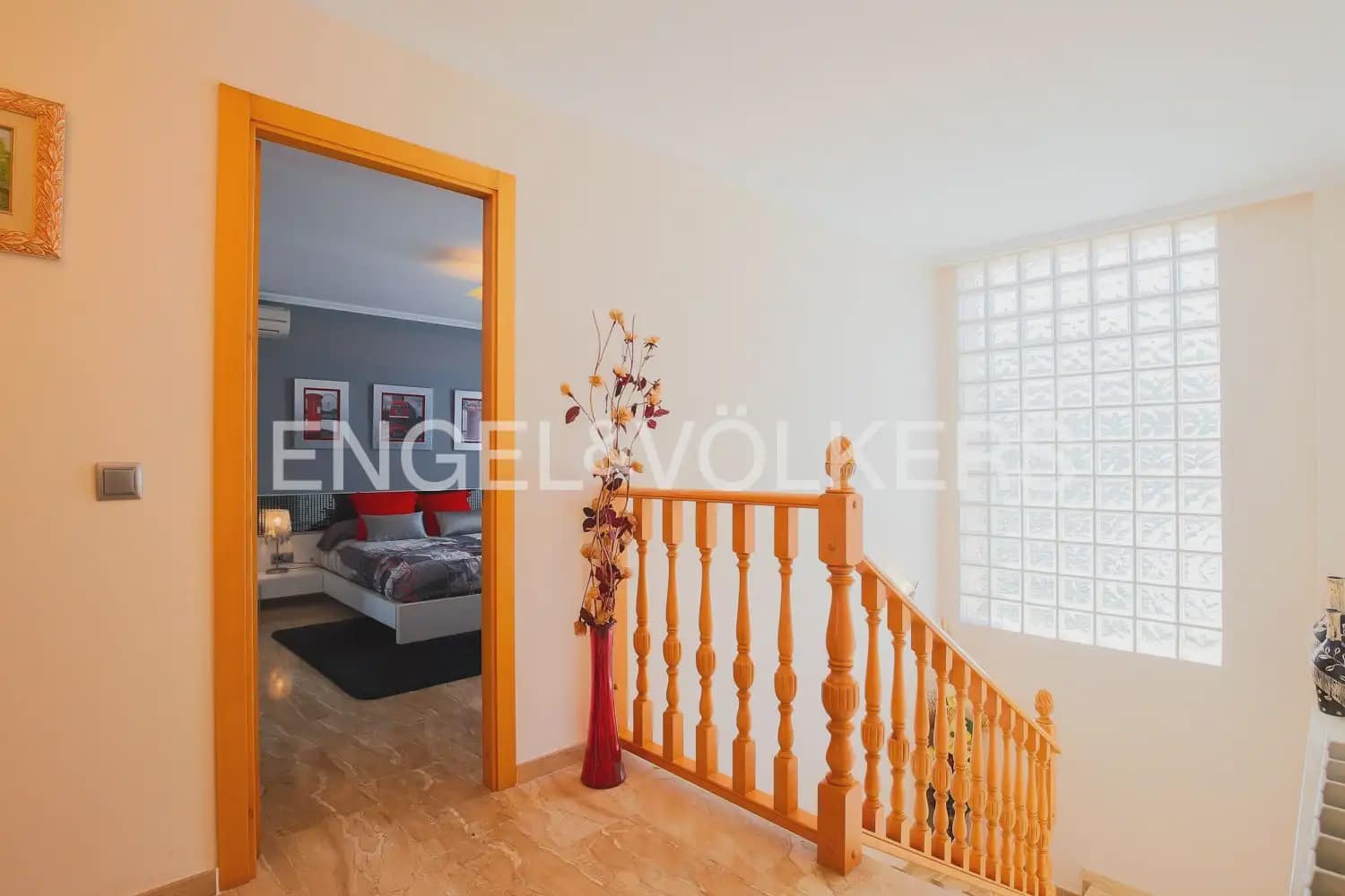 4 soverom Villa til salgs i Riba-roja de Turia med garasje - € 450 000 (Ref: 9968632)