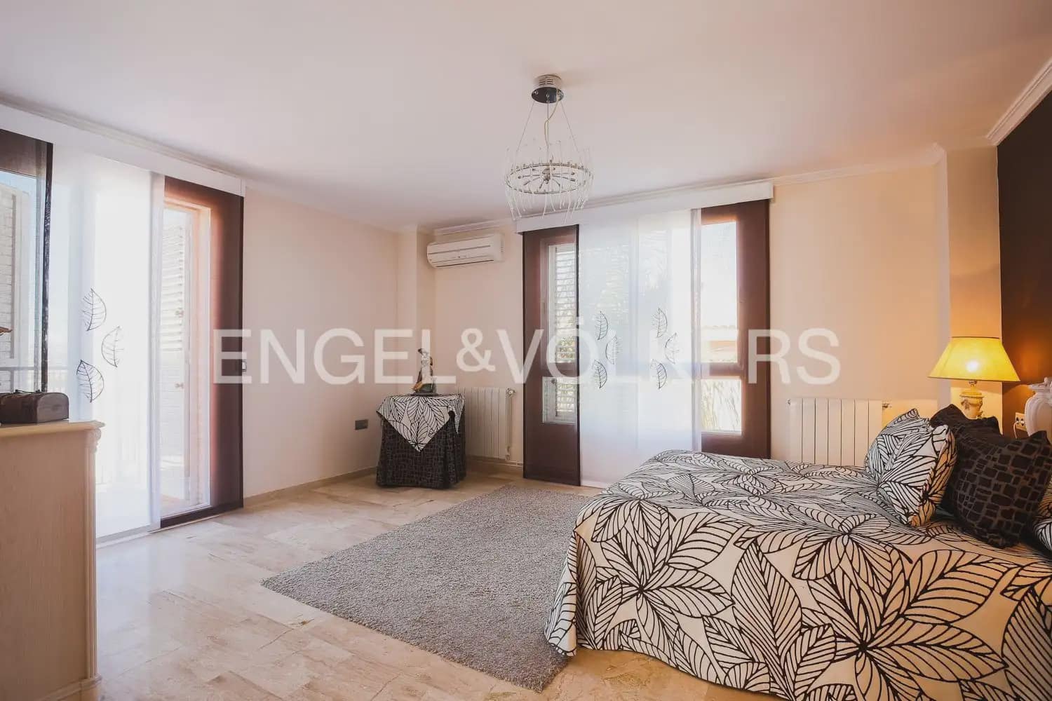 4 soverom Villa til salgs i Riba-roja de Turia med garasje - € 450 000 (Ref: 9968632)