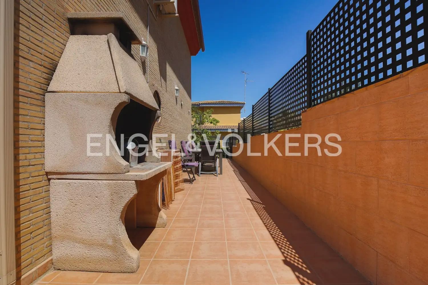 4 soverom Villa til salgs i Riba-roja de Turia med garasje - € 450 000 (Ref: 9968632)