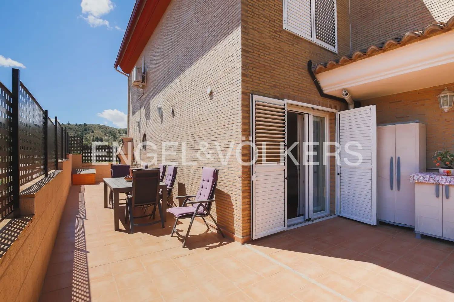 4 soverom Villa til salgs i Riba-roja de Turia med garasje - € 450 000 (Ref: 9968632)