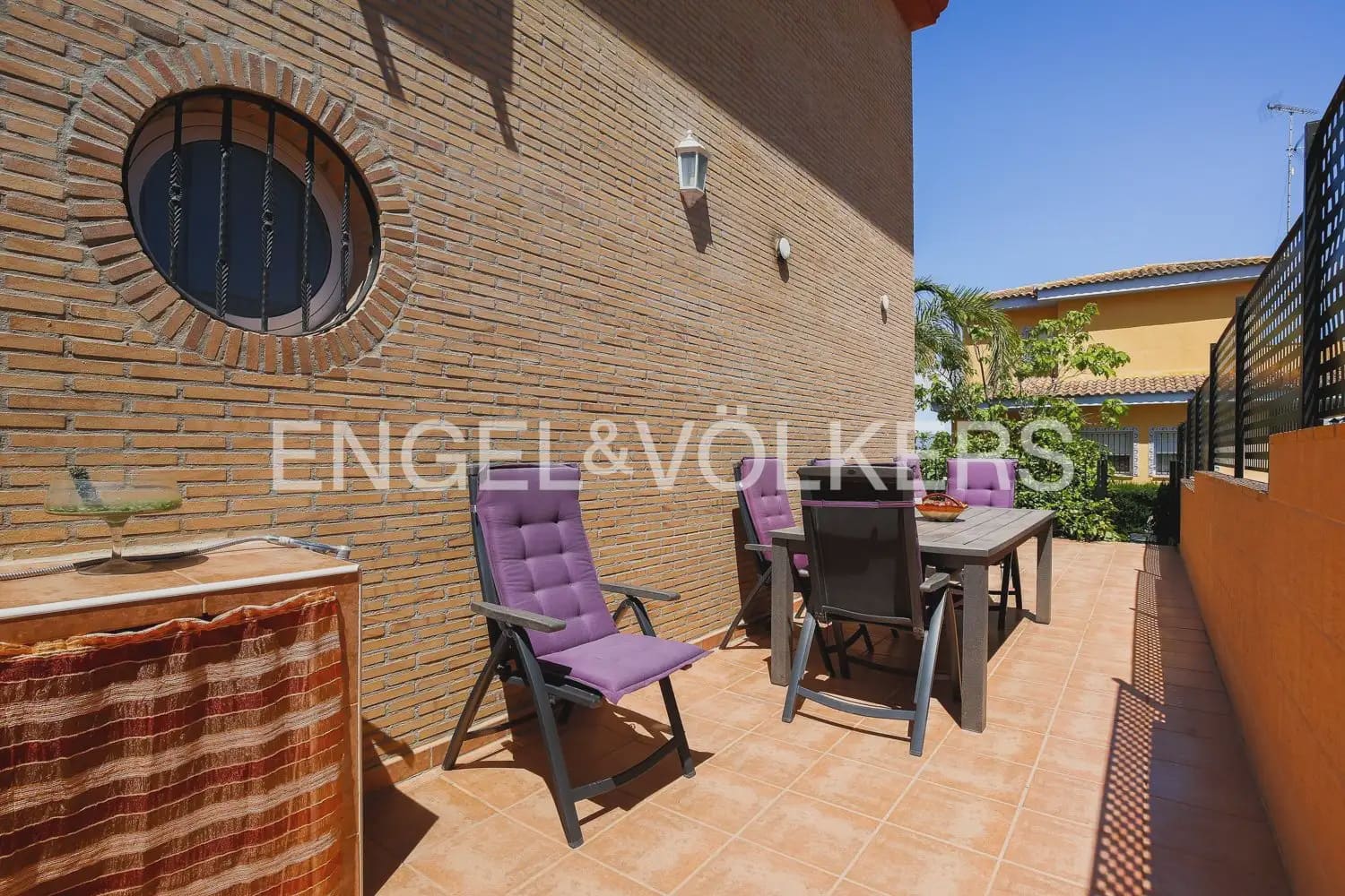 4 soverom Villa til salgs i Riba-roja de Turia med garasje - € 450 000 (Ref: 9968632)