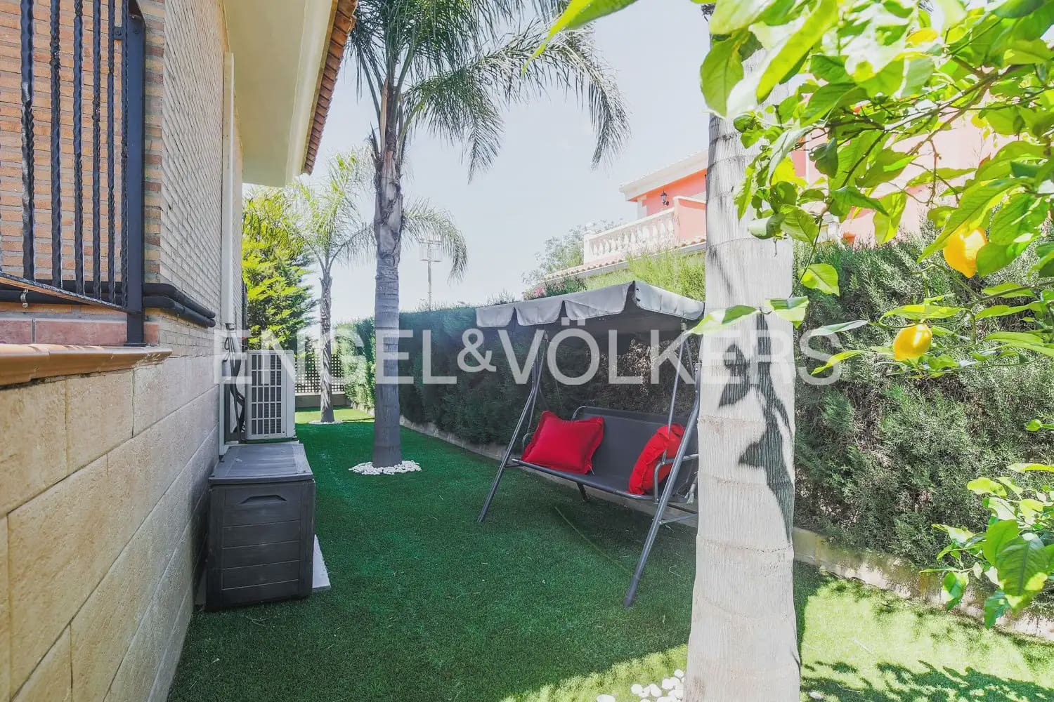4 soverom Villa til salgs i Riba-roja de Turia med garasje - € 450 000 (Ref: 9968632)