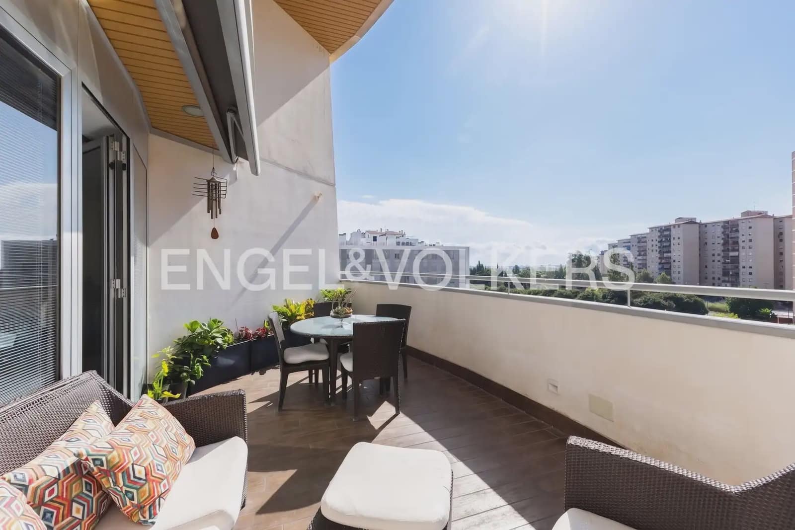 4 soveværelse Lejlighed til salg i Castello de la Plana med garage - € 720.000 (Ref: 9968878)