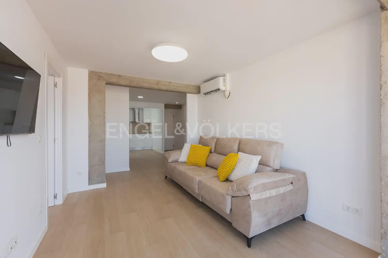 3 sypialnia Mieszkanie do wynajęcia w Miasto Walencja - 1 500 € (Ref: 9968992)