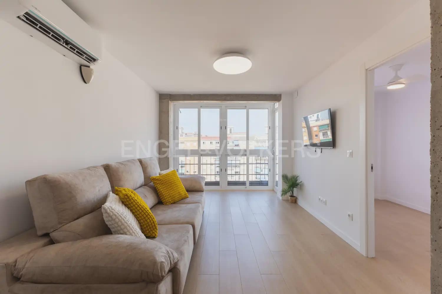 3 sypialnia Mieszkanie do wynajęcia w Miasto Walencja - 1 500 € (Ref: 9968992)