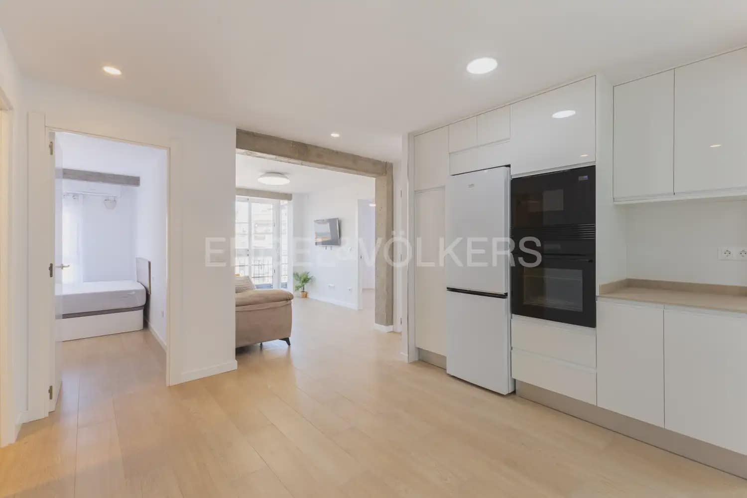 3 sypialnia Mieszkanie do wynajęcia w Miasto Walencja - 1 500 € (Ref: 9968992)