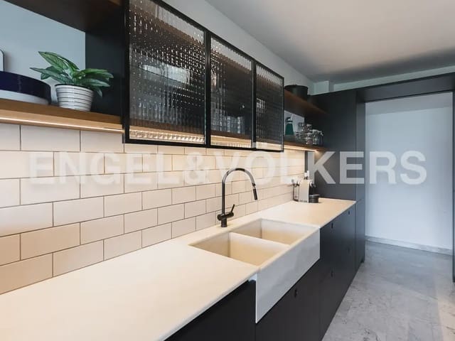 Appartement de 4 chambres à louer à Penya-Roja, Valence ville avec garage - 4 500 € (Ref: 9968993)