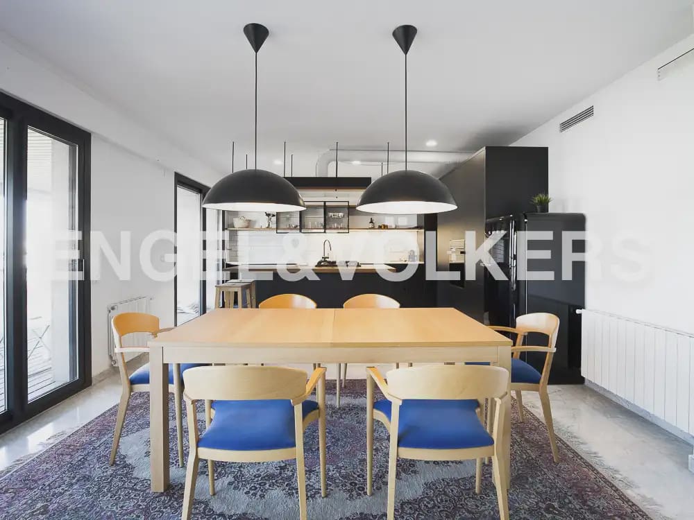 4 soverom Leilighet til leie i Valencia by med garasje - € 4 500 (Ref: 9968993)