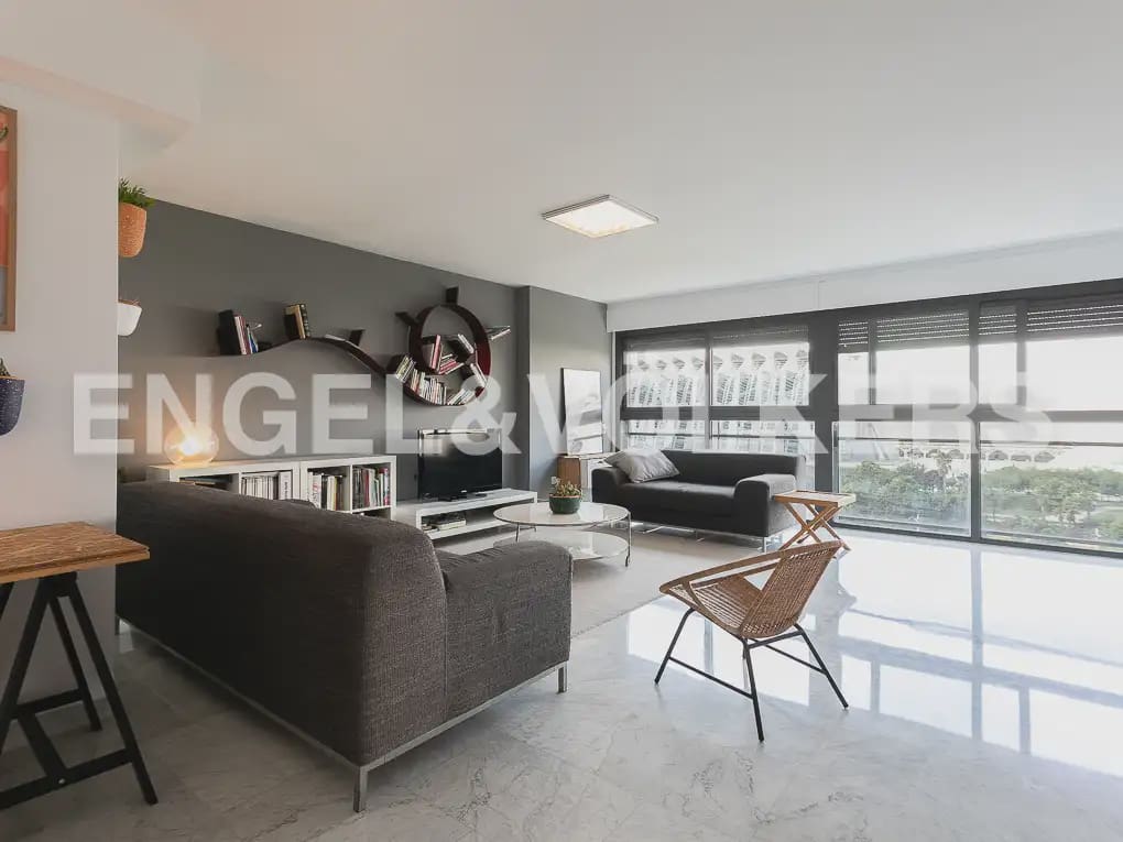 4 soverom Leilighet til leie i Valencia by med garasje - € 4 500 (Ref: 9968993)