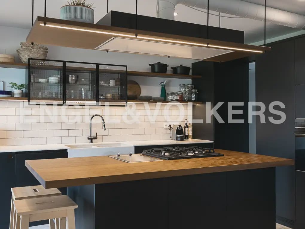 4 soverom Leilighet til leie i Valencia by med garasje - € 4 500 (Ref: 9968993)