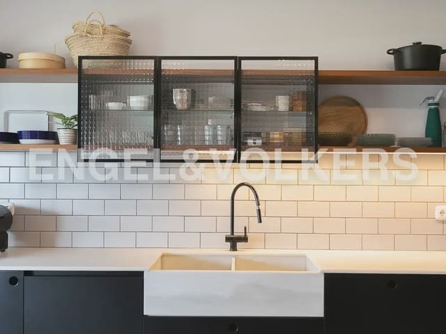 Appartement de 4 chambres à louer à Penya-Roja, Valence ville avec garage - 4 500 € (Ref: 9968993)