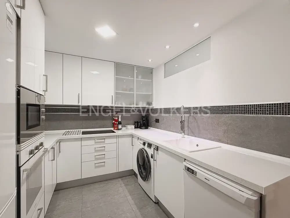 3 soverom Leilighet til leie i Valencia by - € 1 600 (Ref: 9968994)