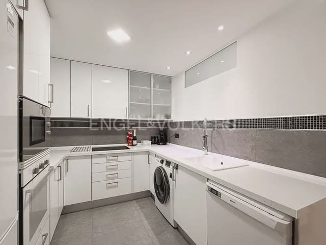 3 soverom Leilighet til leie i Nou Moles, Valencia by - € 1 600 (Ref: 9968994)