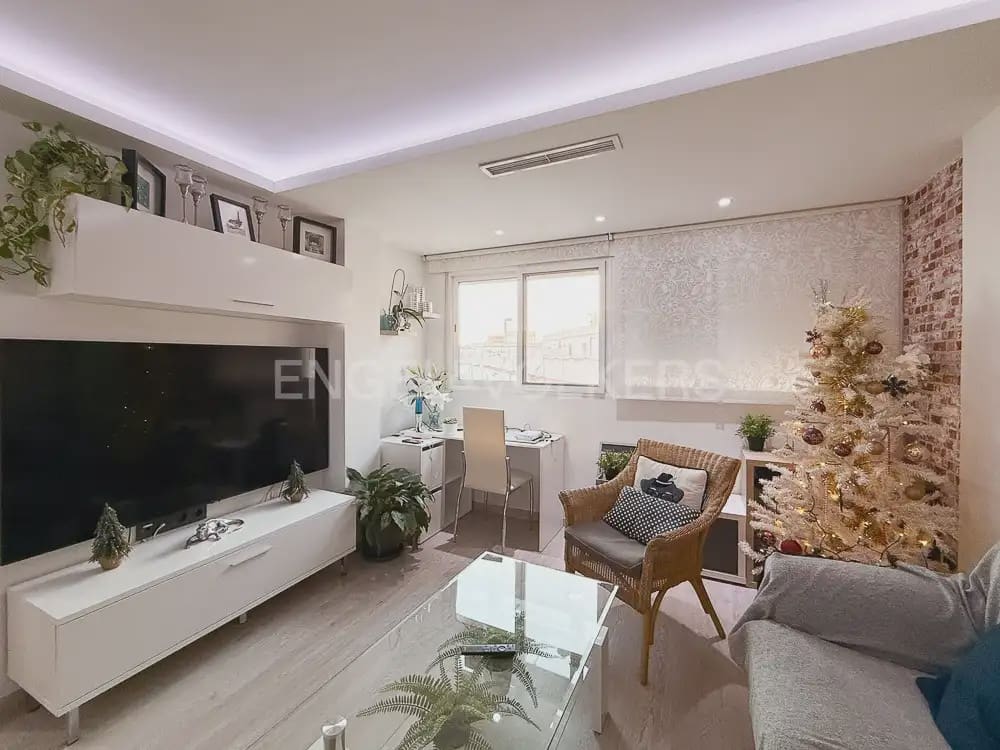 3 soverom Leilighet til leie i Valencia by - € 1 600 (Ref: 9968994)