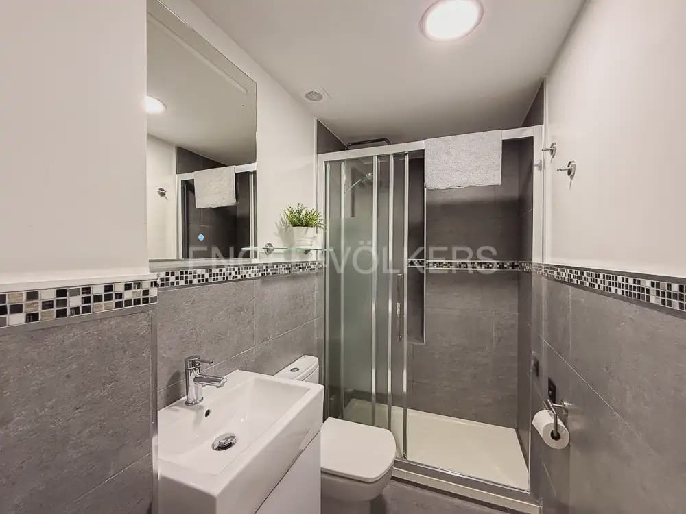 3 soverom Leilighet til leie i Valencia by - € 1 600 (Ref: 9968994)
